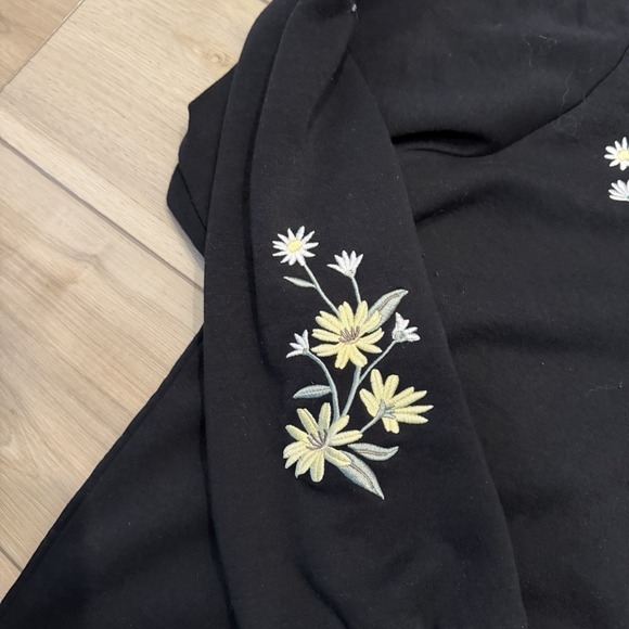 My Neighbor Totoro Hoodie 2XL Black Studio Ghibli Floral Pullover Anime Official - Picture 3 of 8